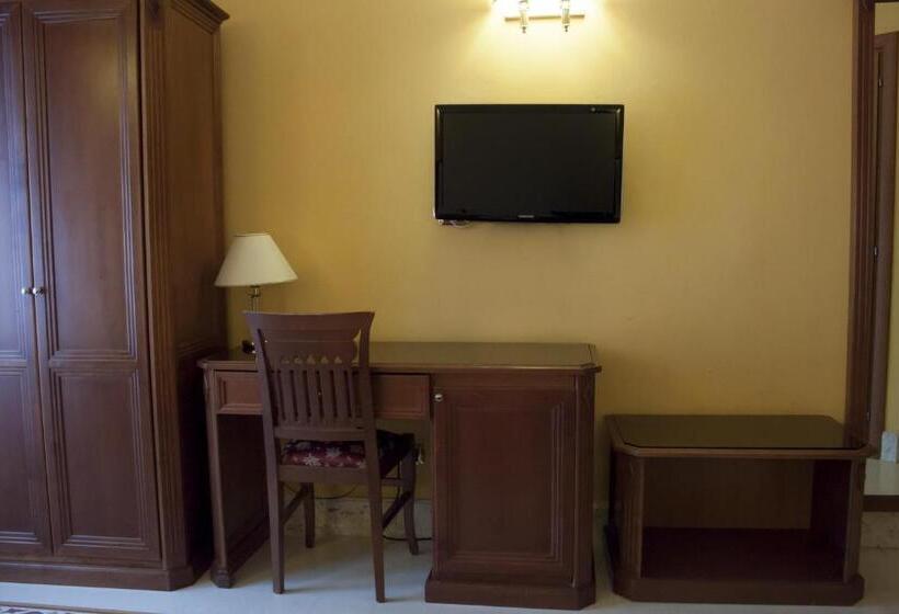 חדר סטנדרטי לחמישה אנשים, Clara Domus