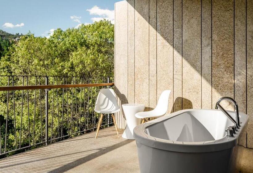 스위트 킹사이즈 침대, Aqua Village, Health Resort