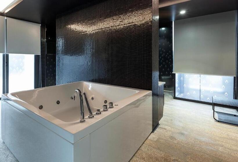 프레지덴셜 스위트, Aqua Village, Health Resort