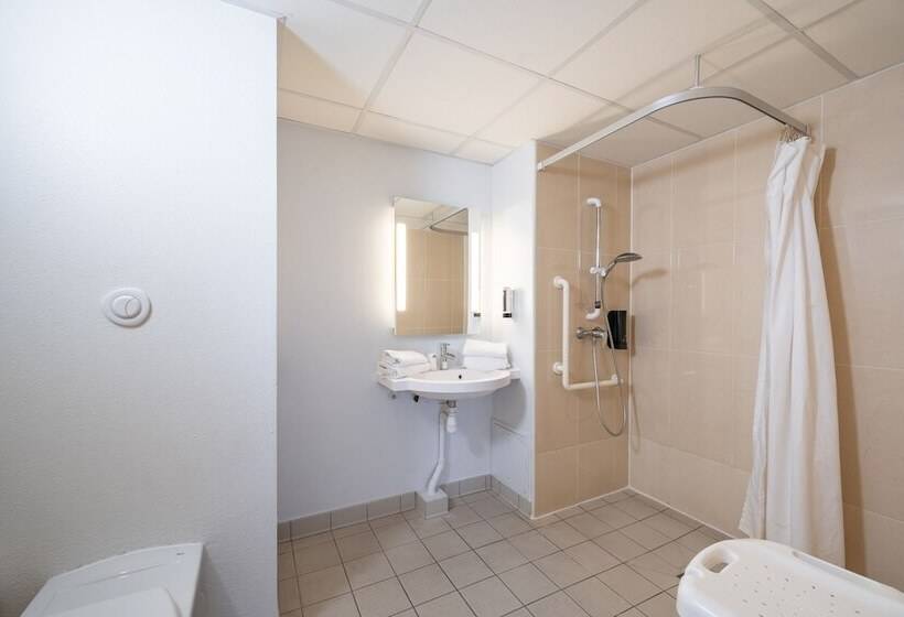 Номер Стандарт Трехместный, B&b Hotel Lille Grand Stade
