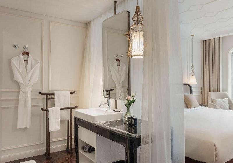 اتاق لوکس, Des Arts Saigon Mgallery Collection