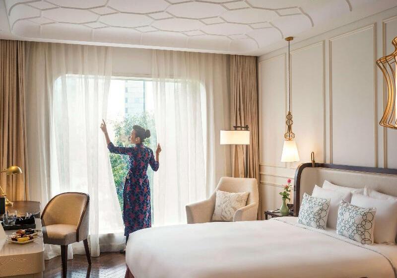 اتاق دلوکس با تخت کینگ و چشمانداز شهر, Des Arts Saigon Mgallery Collection