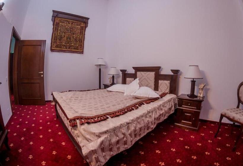 Люкс Дюплекс, Emire Boutique