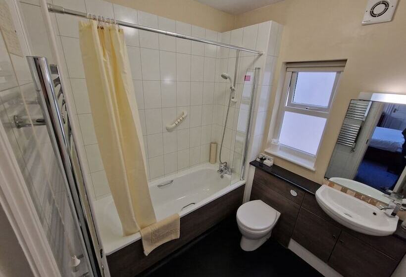 غرفة قياسية, Grange Lodge