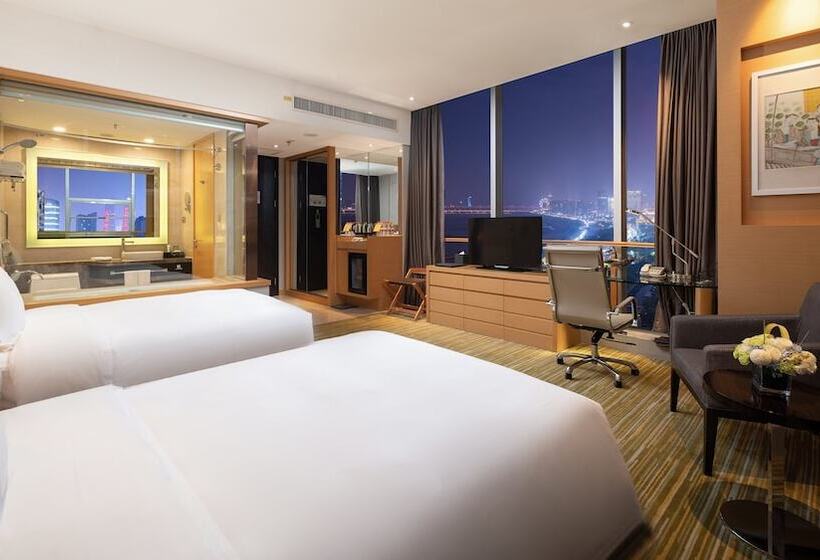 Номер Премиум, Holiday Inn Nanchang Riverside By Ihg