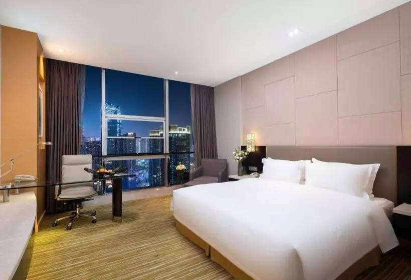 キングサイズベッドのスタンダードルーム, Holiday Inn Nanchang Riverside By Ihg