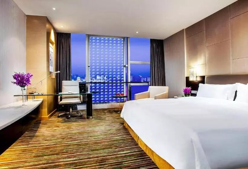 キングサイズベッドのスタンダードルーム, Holiday Inn Nanchang Riverside By Ihg