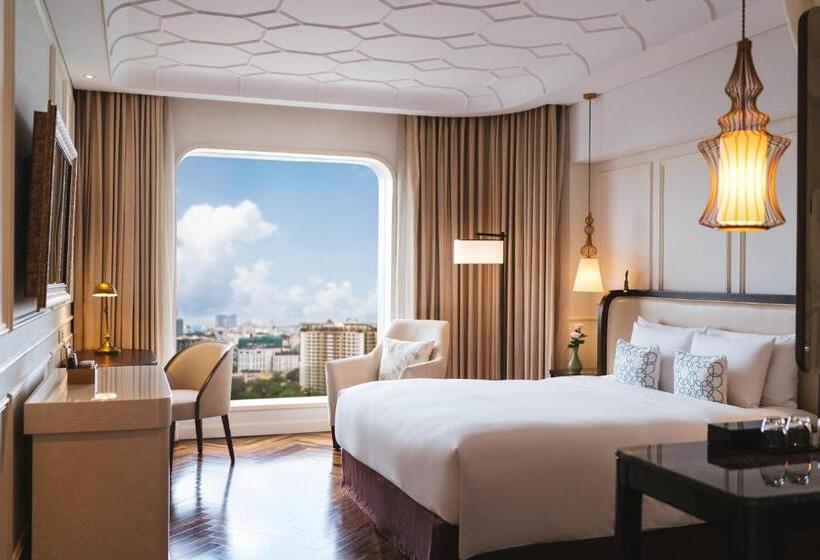 اتاق لوکس با تخت بزرگ, Des Arts Saigon Mgallery Collection