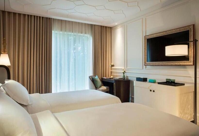 اتاق لوکس با چشمانداز شهر, Des Arts Saigon Mgallery Collection