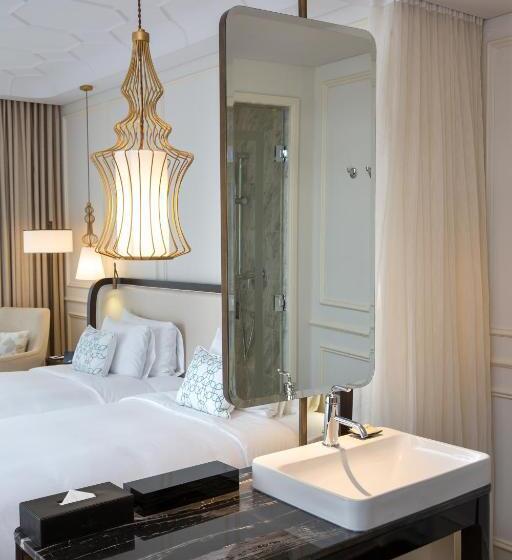 اتاق لوکس, Des Arts Saigon Mgallery Collection