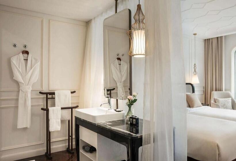 اتاق لوکس, Des Arts Saigon Mgallery Collection