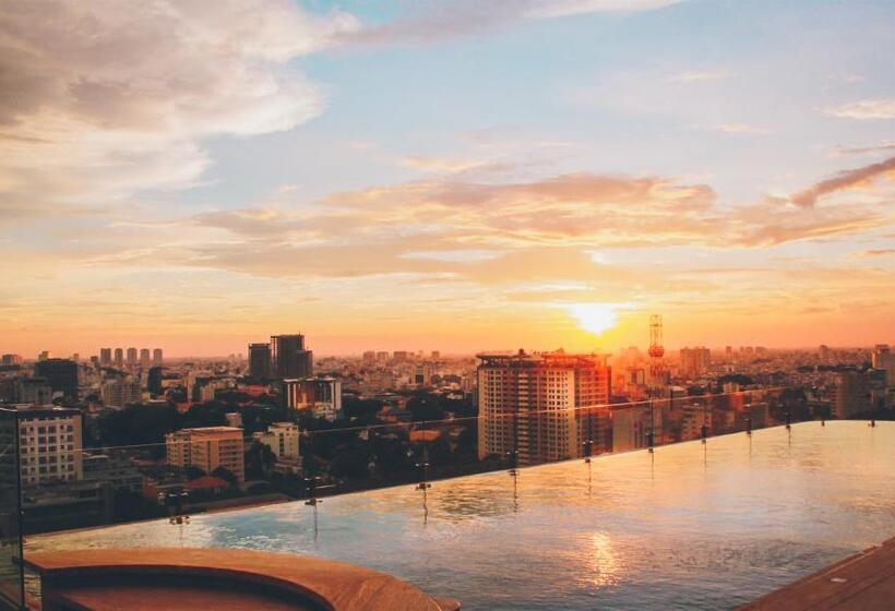 اتاق لوکس, Des Arts Saigon Mgallery Collection