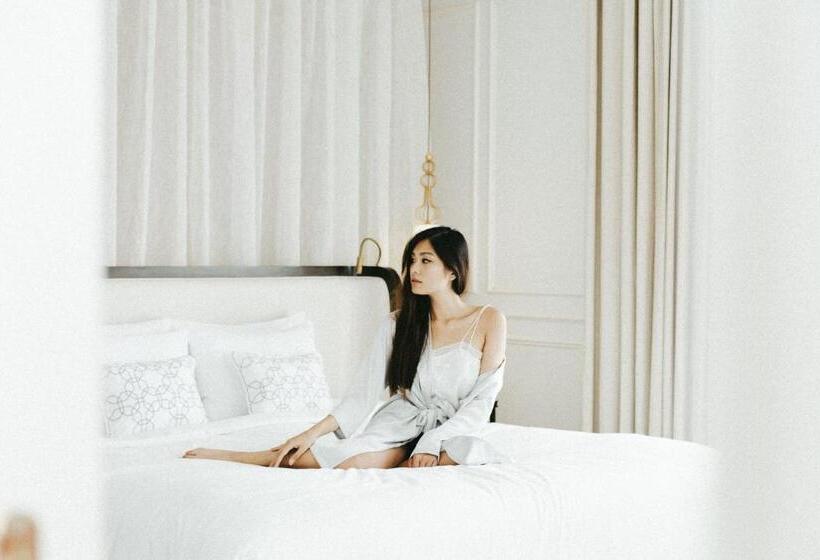 اتاق دلوکس با تخت کینگ و چشمانداز شهر, Des Arts Saigon Mgallery Collection