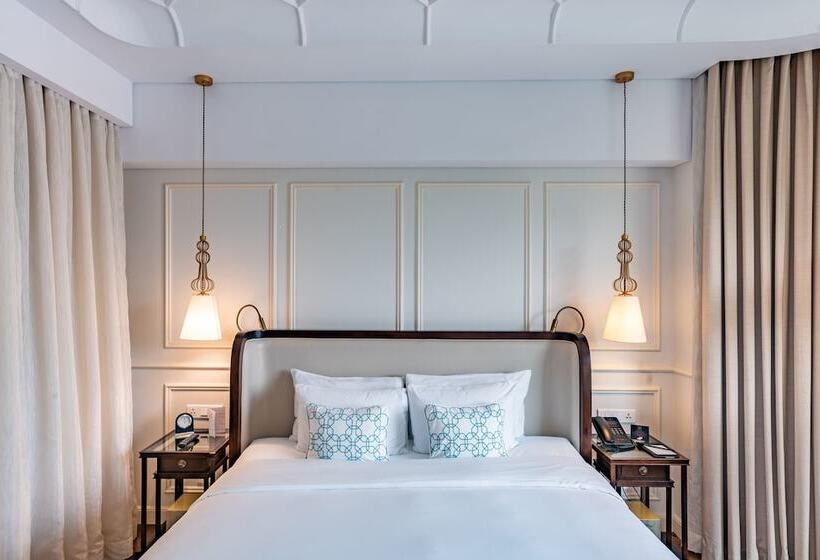 اتاق لوکس, Des Arts Saigon Mgallery Collection