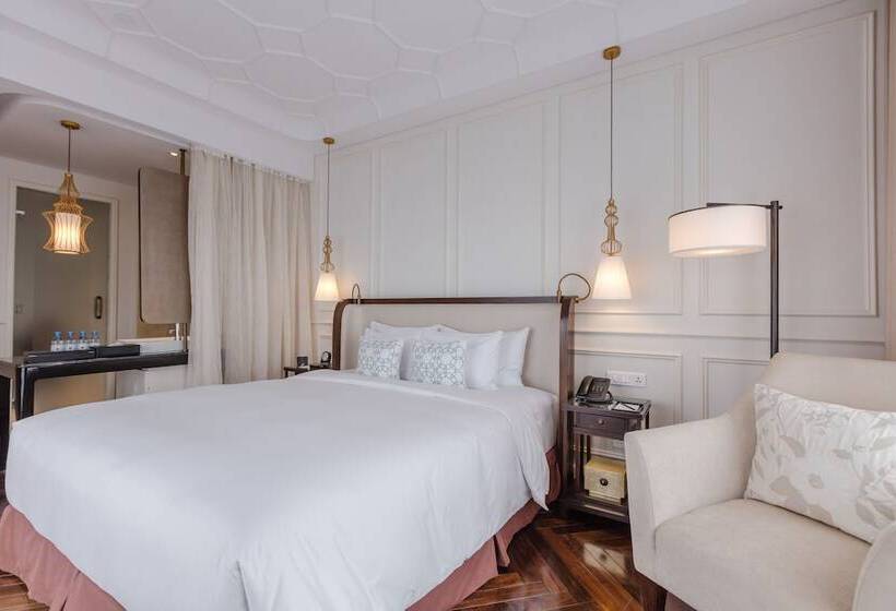 اتاق لوکس با چشمانداز شهر, Des Arts Saigon Mgallery Collection