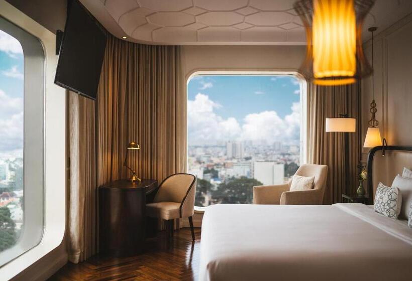 اتاق دلوکس با تخت کینگ و چشمانداز شهر, Des Arts Saigon Mgallery Collection