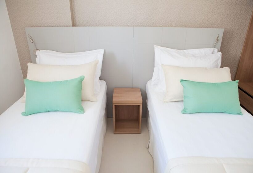 غرفة قياسية, Intercity Brasilia Led Aguas Claras