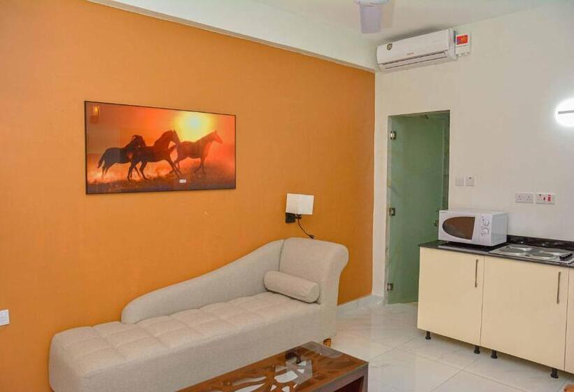 جناح مزود بجاكوزى, Best Western Jangwani Sea Breeze Resort