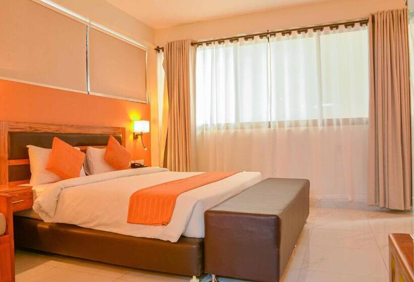 جناح مزود بجاكوزى, Best Western Jangwani Sea Breeze Resort