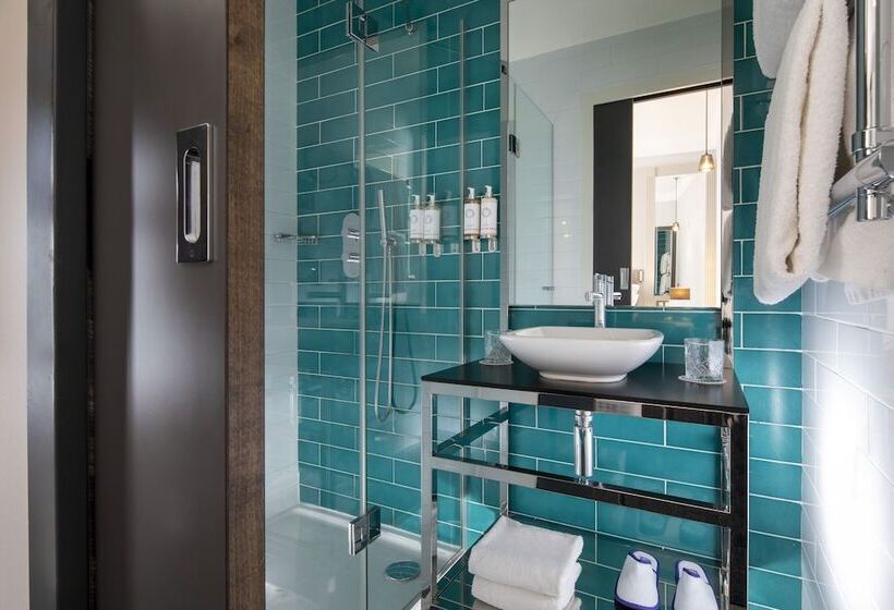 이그제큐티브 룸, Les Matins De Paris & Spa