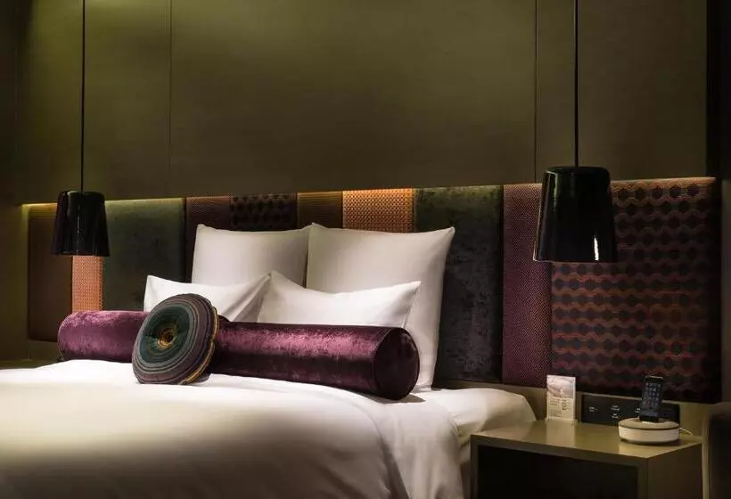 キングサイズベッドのデラックスルーム, Pullman Nanjing Lukou Airport