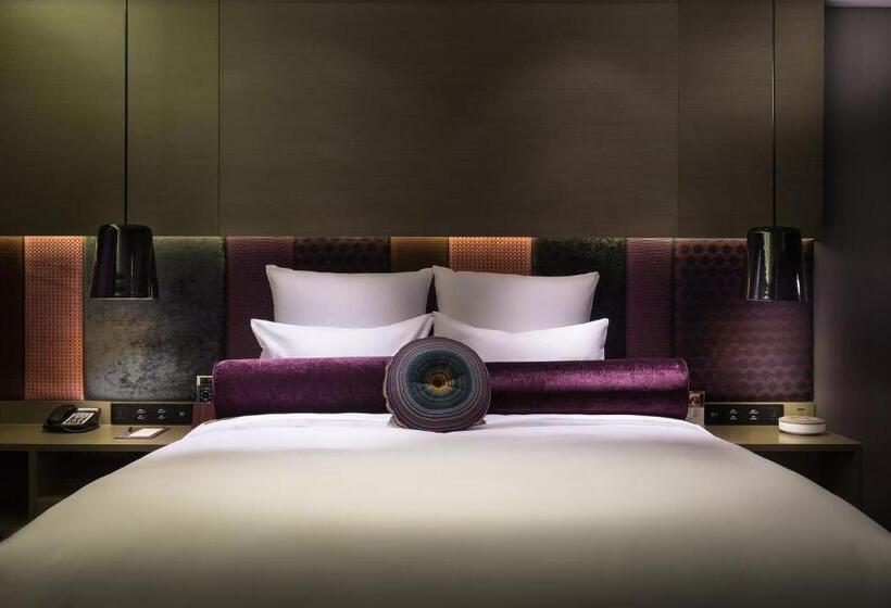 اتاق اجرایی با تخت بزرگ, Pullman Nanjing Lukou Airport