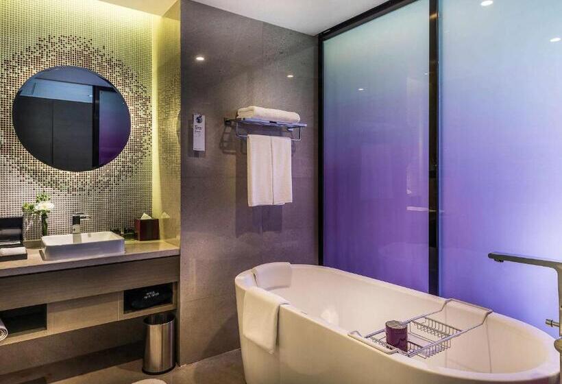 اتاق سوپریور با تخت بزرگ, Pullman Nanjing Lukou Airport