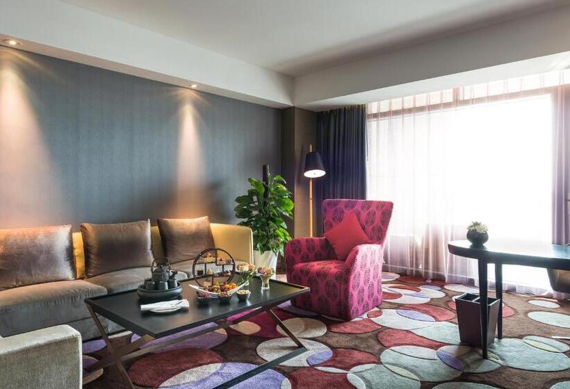 سوئیت با تخت بزرگ, Pullman Nanjing Lukou Airport