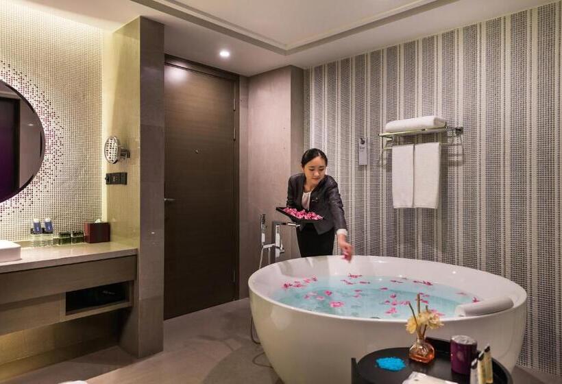 سوئیت با تخت بزرگ, Pullman Nanjing Lukou Airport