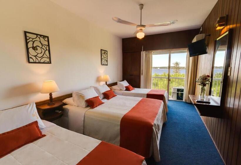 四人标准间, Royal