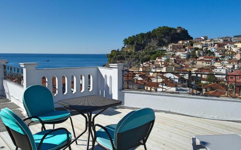 חדר פנטהאוז, San Nectarios