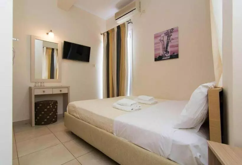 Chambre Basic, San Nectarios