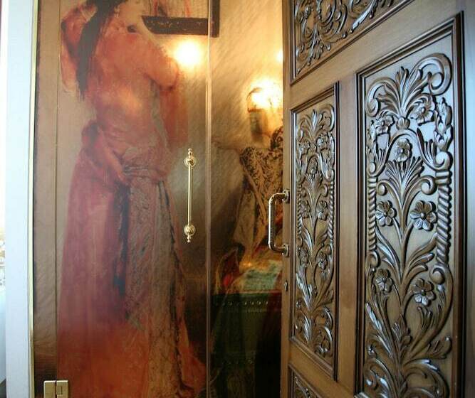 クイーンベッドのデラックスルーム, Su Merdum