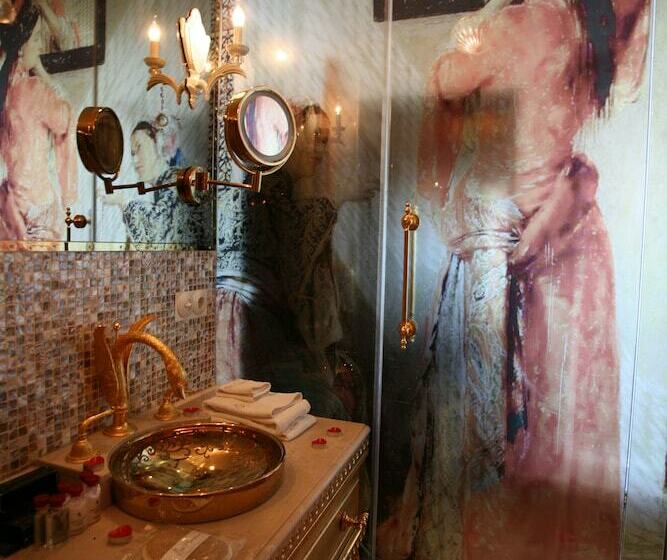 クイーンベッドのデラックスルーム, Su Merdum