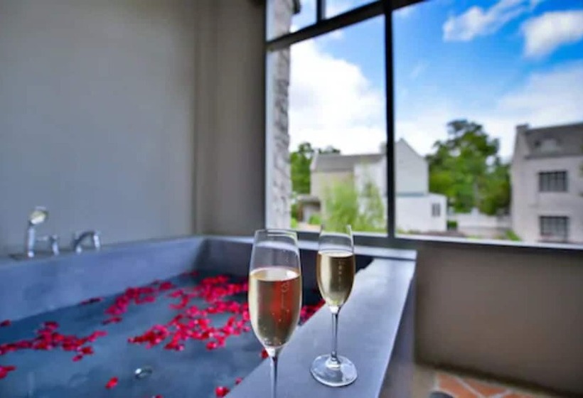 Family Suite, Thames Valley Khao Yai   Sha Plus