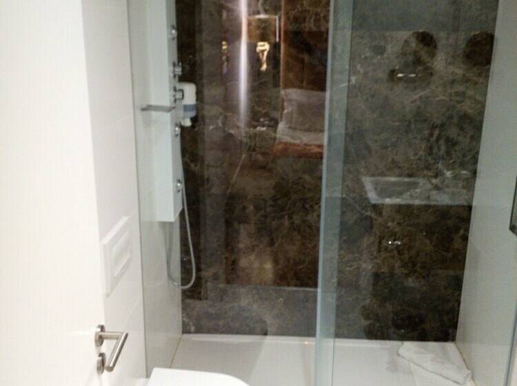 اتاق استاندارد, The 7 Hotel, Suites, Studios & Apartments