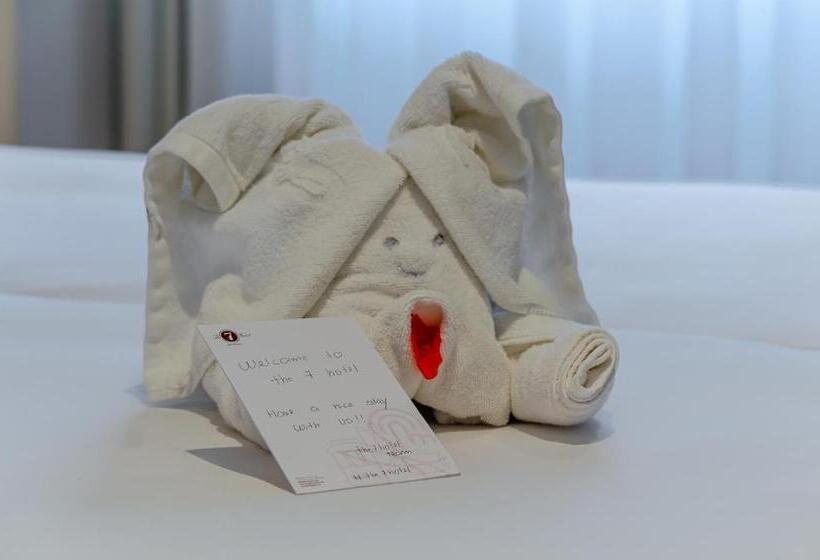 اتاق استاندارد با چشمانداز شهر, The 7 Hotel, Suites, Studios & Apartments