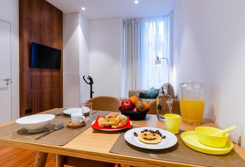 سوییت اجرایی, The 7 Hotel, Suites, Studios & Apartments