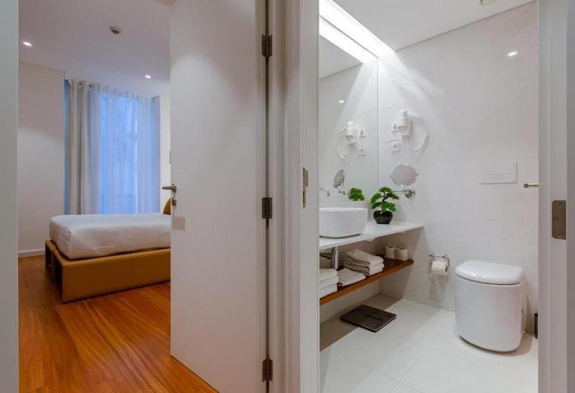 سوییت اجرایی, The 7 Hotel, Suites, Studios & Apartments