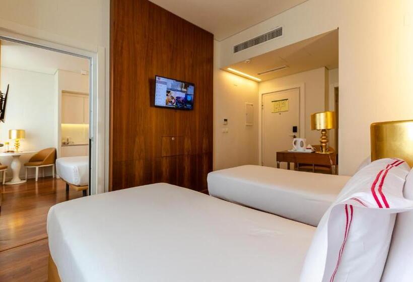 اتاق خانوادگی, The 7 Hotel, Suites, Studios & Apartments