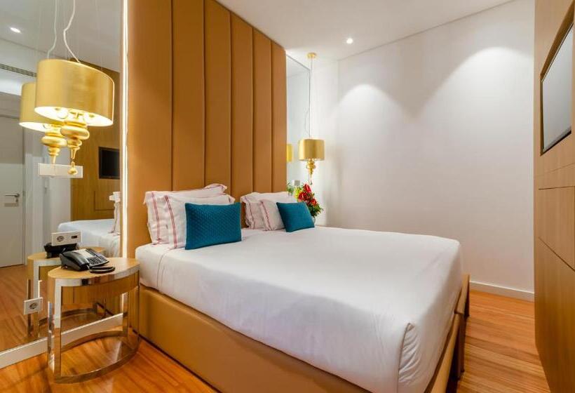 سوئیت جونیور اینتریور, The 7 Hotel, Suites, Studios & Apartments