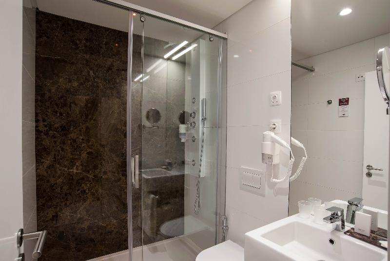 اتاق استاندارد با چشم‌انداز شهر, The 7 Hotel, Suites, Studios & Apartments