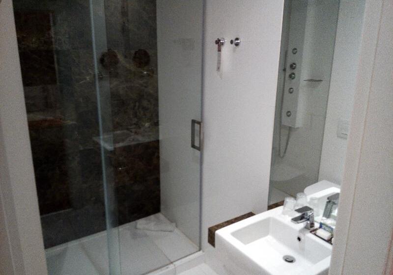 اتاق استاندارد اینتریور, The 7 Hotel, Suites, Studios & Apartments