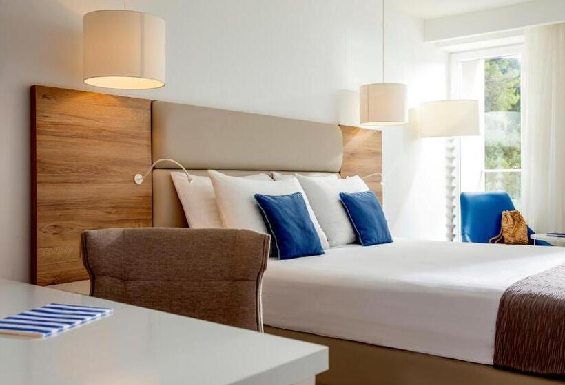 Номер Стандард Боковой Вид на Море с Балконом, Tui Blue Adriatic Beach   All Inclusive   Adults Only