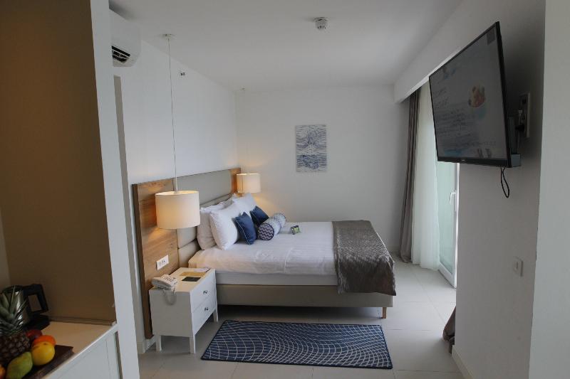 סוויטת ג'וניור נוף לים, Tui Blue Adriatic Beach   All Inclusive   Adults Only