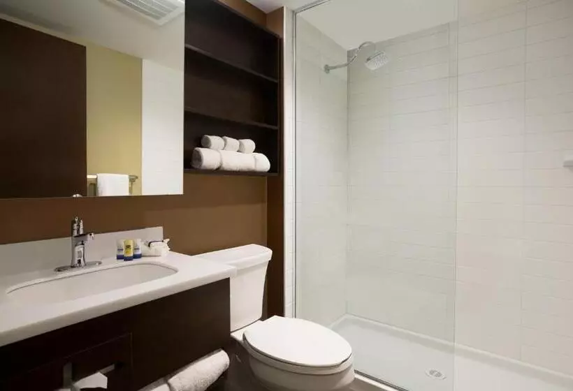 スタンダードルーム, Microtel Inn & Suites By Wyndham Whitecourt