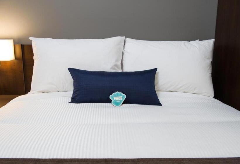 غرفة قياسية, Microtel Inn & Suites By Wyndham Whitecourt