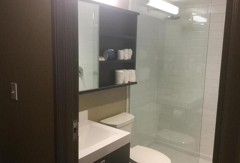 غرفة قياسية, Microtel Inn & Suites By Wyndham Whitecourt