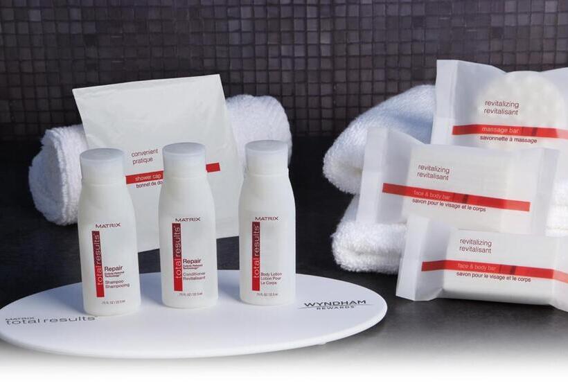 غرفة قياسية لذوى الاحتياجات الخاصة, Microtel Inn & Suites By Wyndham Whitecourt