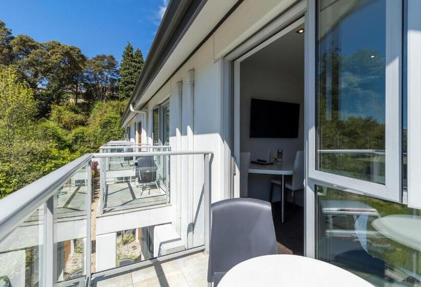 جناح, Century Park